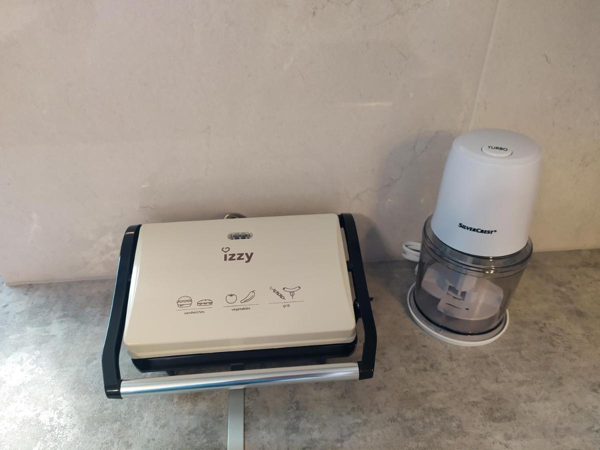 Luxury Autonomous Ground Floor Apartment イグメニツァ エクステリア 写真